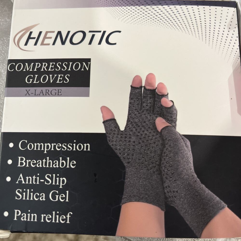 WOMEN'S LEFT AND RIGHT COMPRESSION GLOVES LOT OF 2 XL